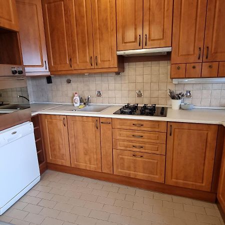 Appartement Apartmanhaz 2-6 Fonek à Pécs Extérieur photo